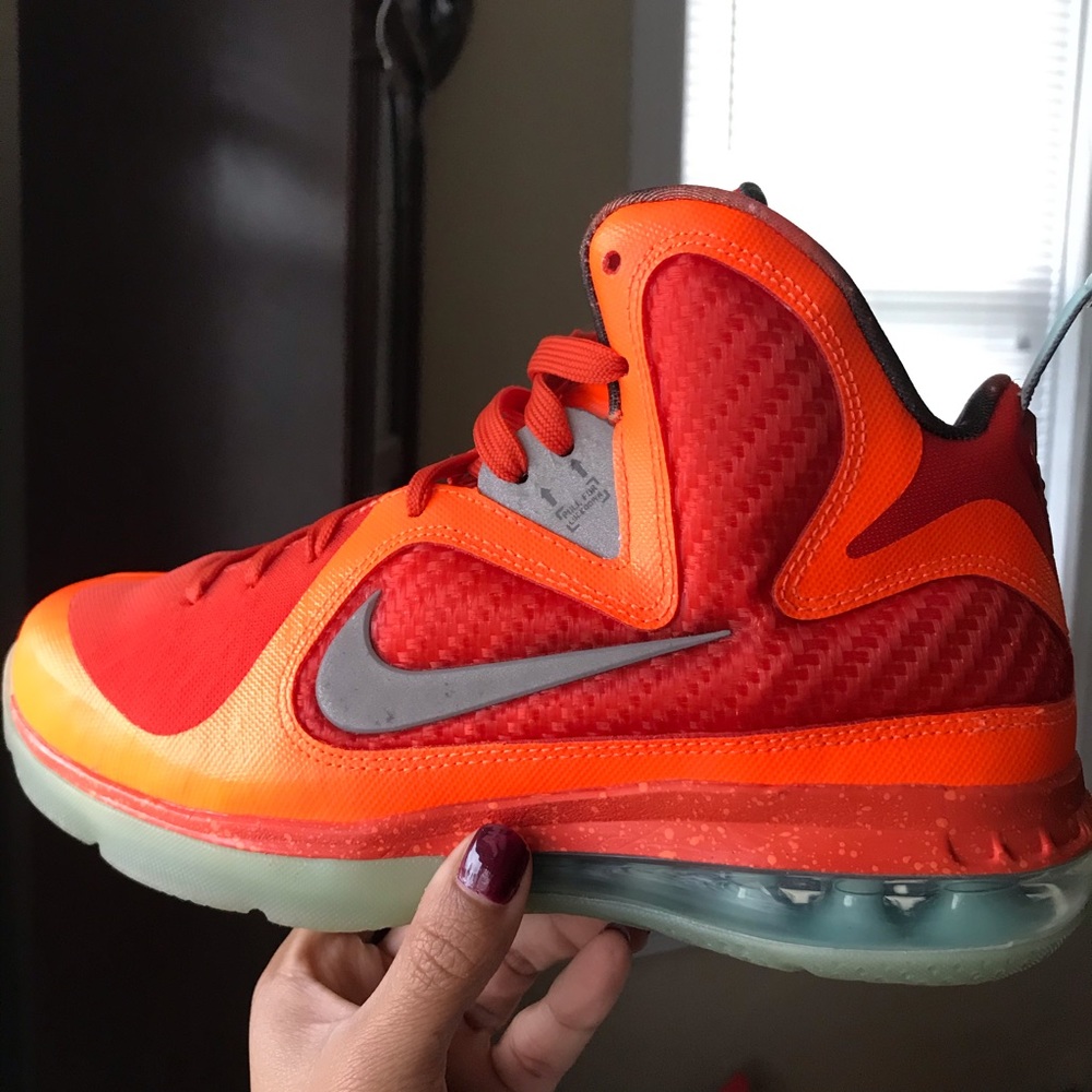 LEBRON 9 - Picture 6 of 12